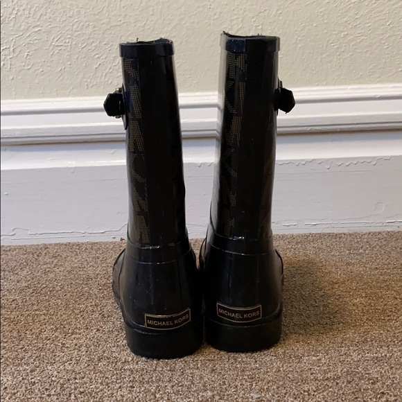 Michael Kors Rainboots - Picture 2 of 4
